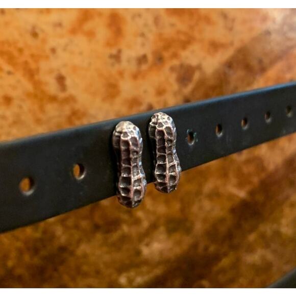 Rare and Retired James Avery Sterling Silver Peanut Earrings - Picture 3 of 8